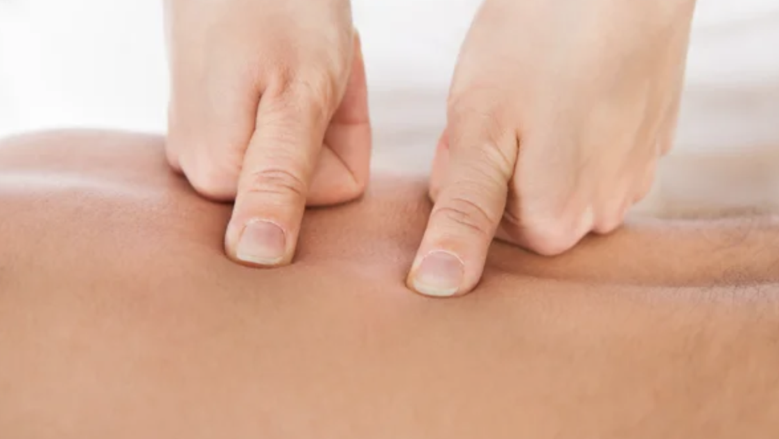 Quelle est la différence entre l’acupression et l’acupuncture ?